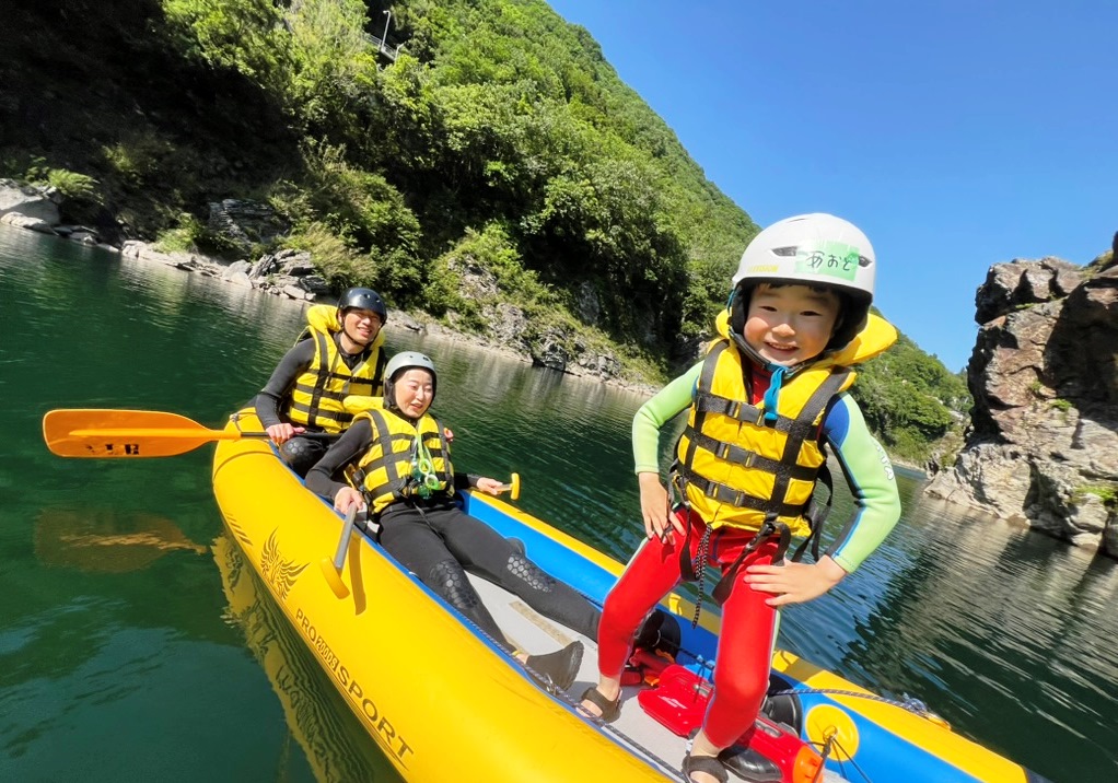 吉野川ファミリーラフティング☆家族みんなで楽しむ最高の冒険！（Yoshinogawa family rafting）_1
